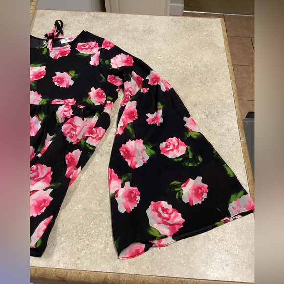 Buddy Love SZ L women’s pink floral flowy colorful bell sleeve spring roses top - Picture 9 of 11